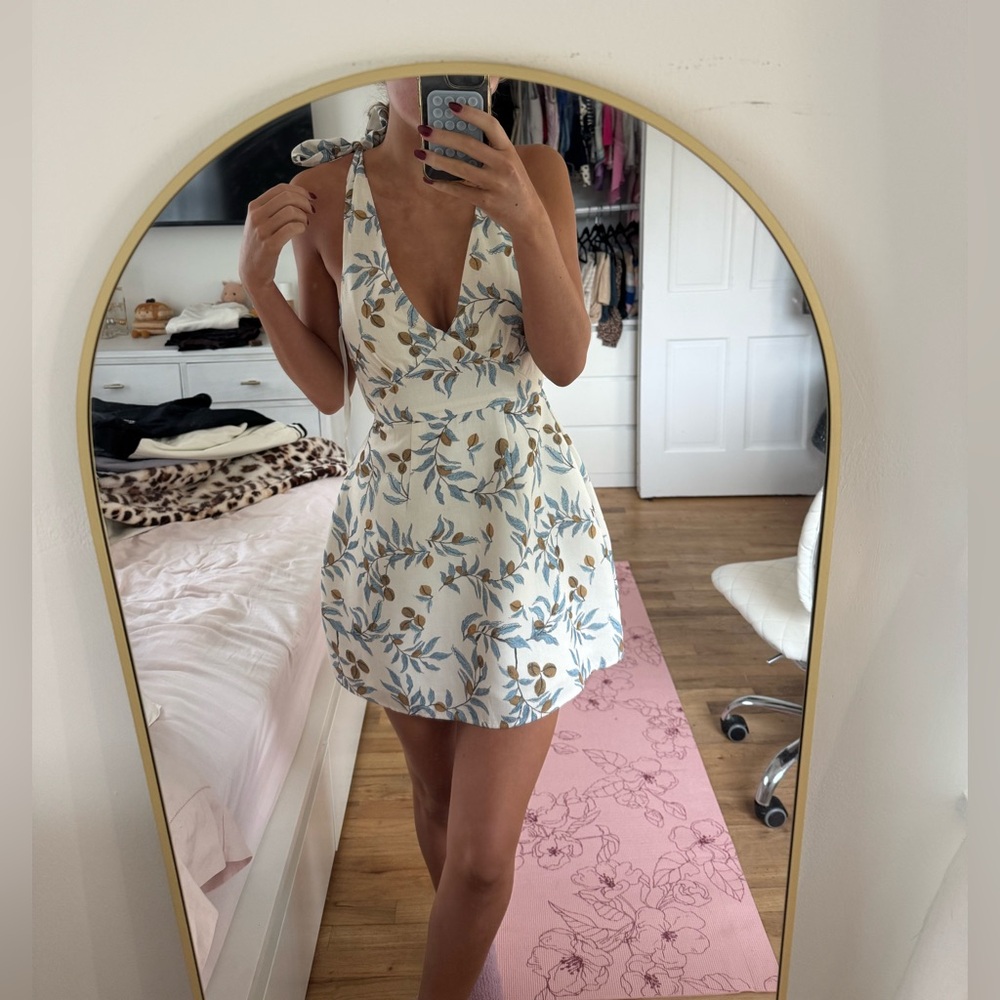 Chic Floral V-Neck Mini Dress